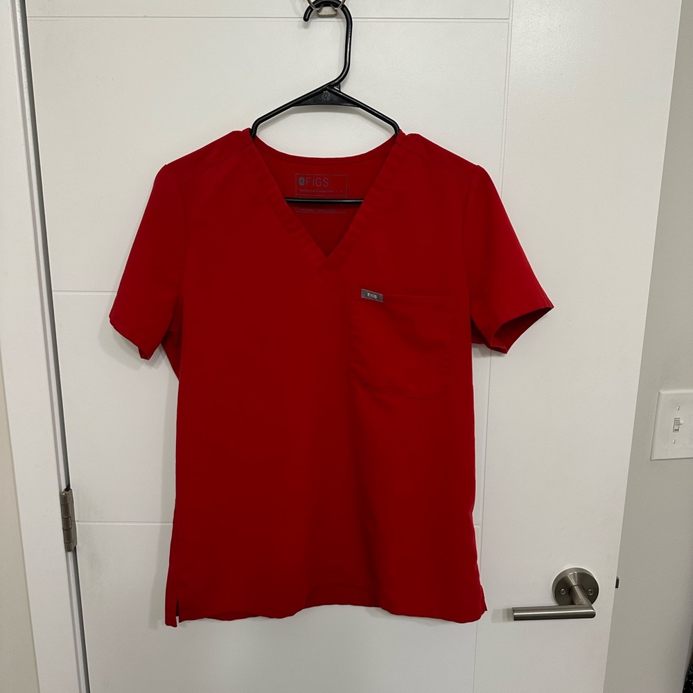 Red Figs Small Scrub Set